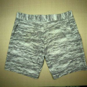 Under Armour Reblek Printed Board Shorts Men's Size 38 Graphite Overcast Gray